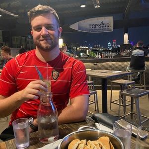 Meet your Posher, Logan